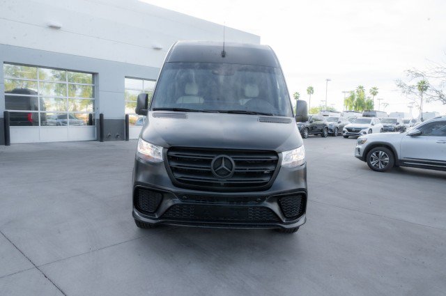 Used 2020 Mercedes-Benz Sprinter 2500 image 2
