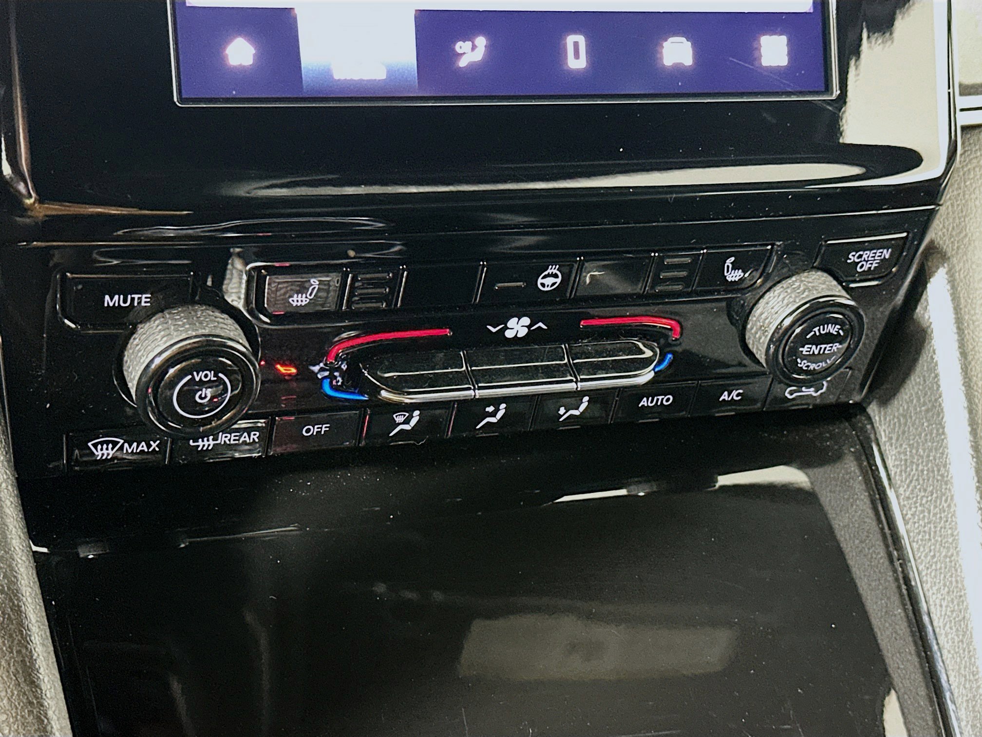 Used 2021 Jeep Grand Cherokee L Laredo image 23