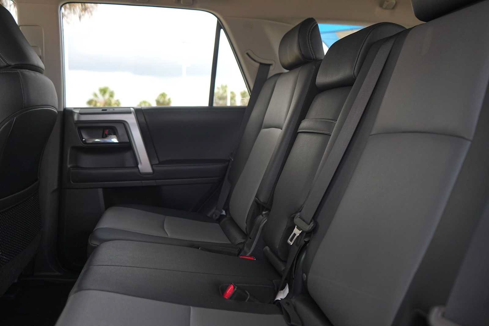 Used 2023 Toyota 4Runner SR5 Premium w/ Moonroof Package RWD image 14