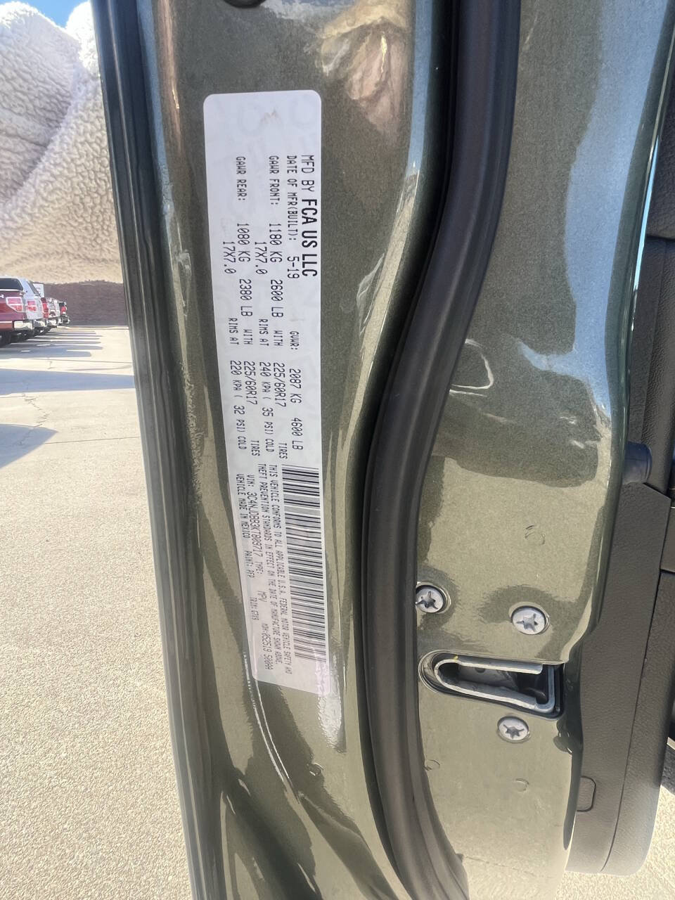 Used 2019 Jeep Compass Latitude w/ Cold Weather Group AWD/4WD image 33