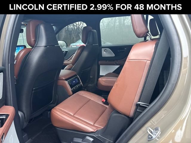 Certified 2025 Lincoln Aviator Reserve w/ Equipment Group 201A AWD/4WD image 12
