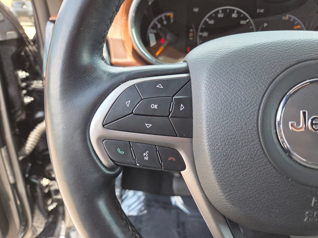 Certified 2021 Jeep Grand Cherokee Overland RWD image 34
