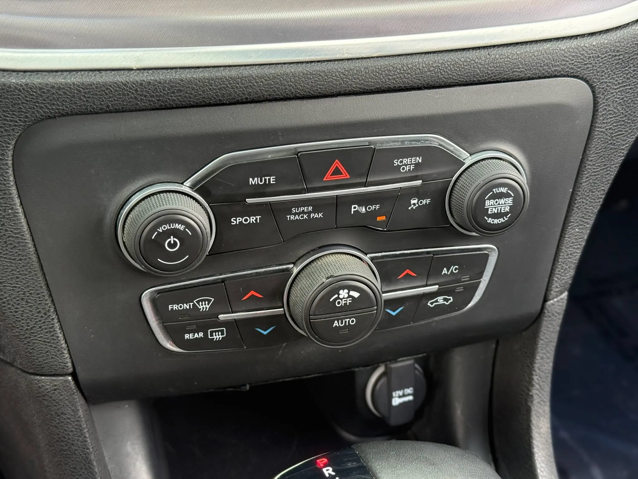Used 2019 Dodge Charger GT w/ Performance Handling Group RWD image 23