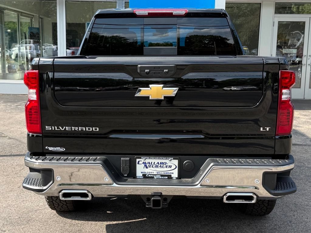 New 2026 Chevrolet Silverado 1500 LT w/ Z71 Off-Road Package AWD/4WD image 6