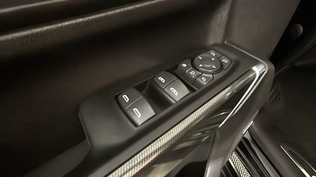 Used 2023 GMC Sierra 2500 AT4 w/ AT4 Premium Plus Package AWD/4WD image 10
