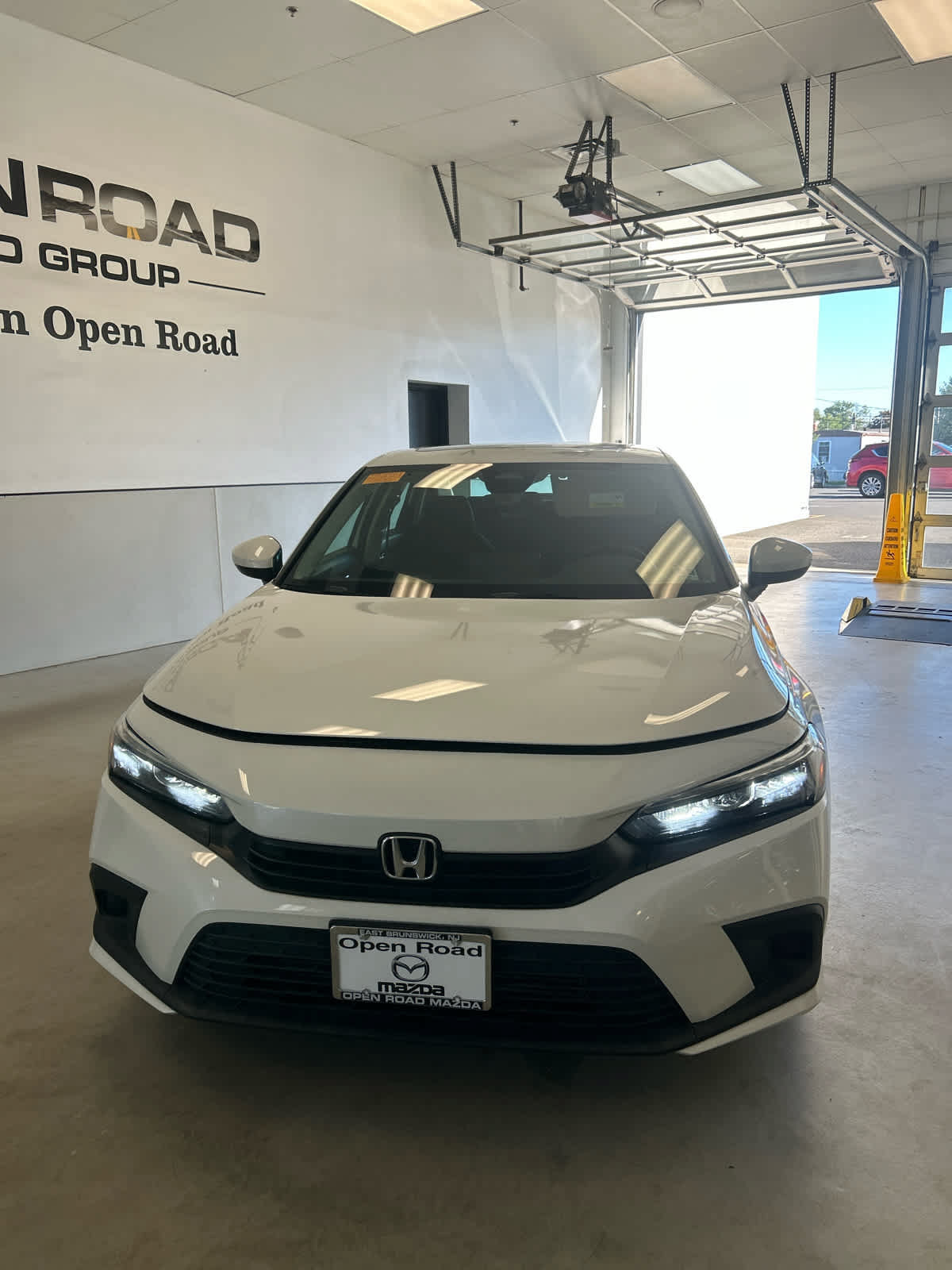 Used 2024 Honda Civic EX image 1