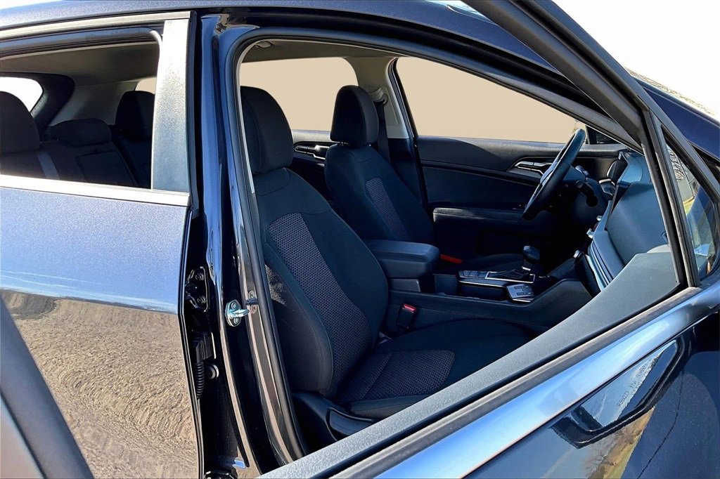Certified 2026 Kia Sportage LX w/ LX Convenience Package image 7