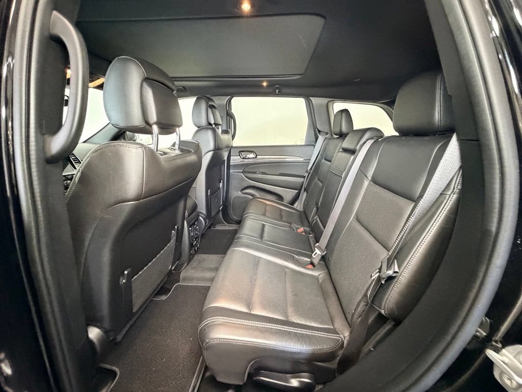 Used 2021 Jeep Grand Cherokee Limited AWD/4WD image 4