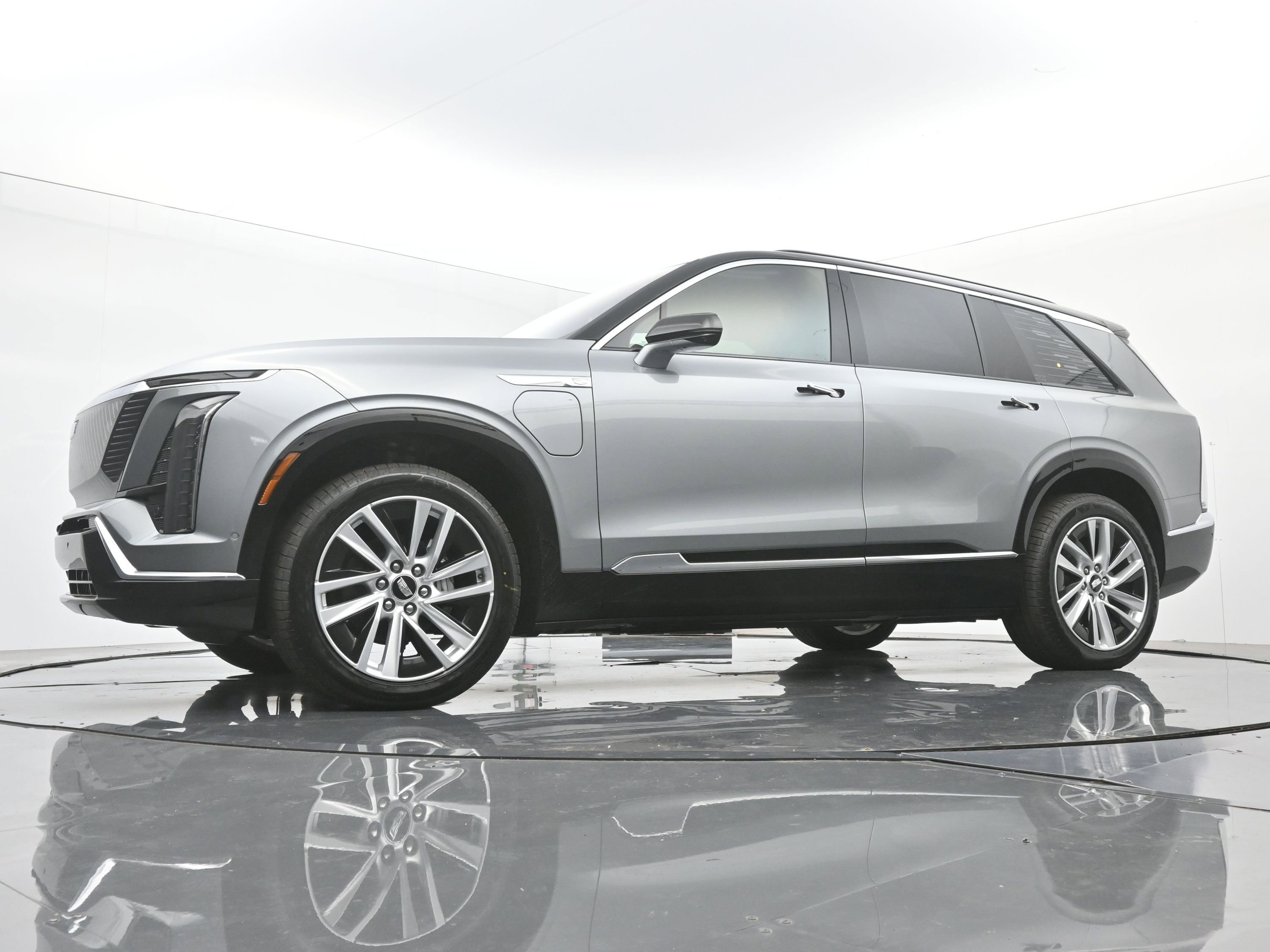 New 2026 Cadillac Vistiq Luxury w/ LPO, Floor Liner Package image 16