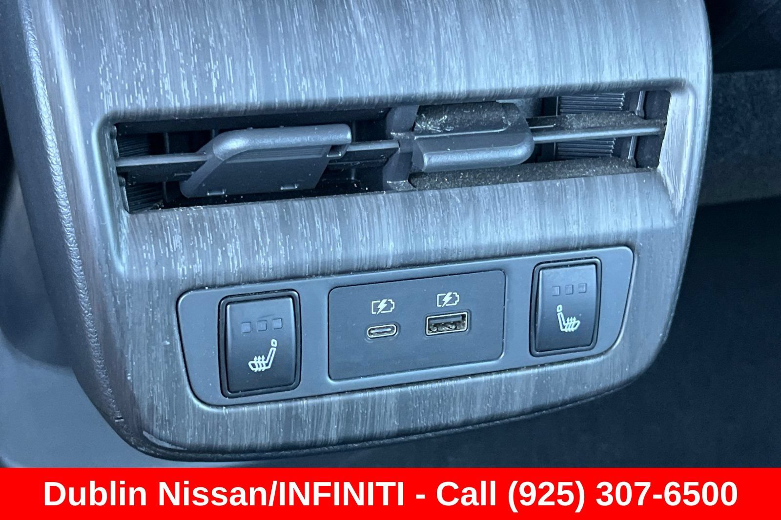 Used 2023 Nissan Ariya FWD image 40