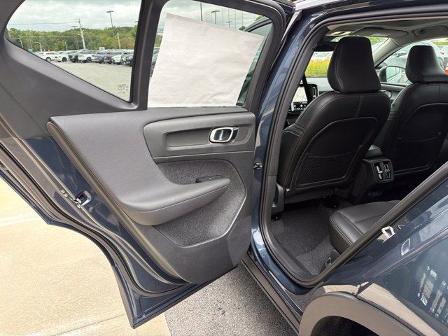 New 2026 Volvo XC40 B5 Ultra w/ Protection Package Premier AWD/4WD image 10