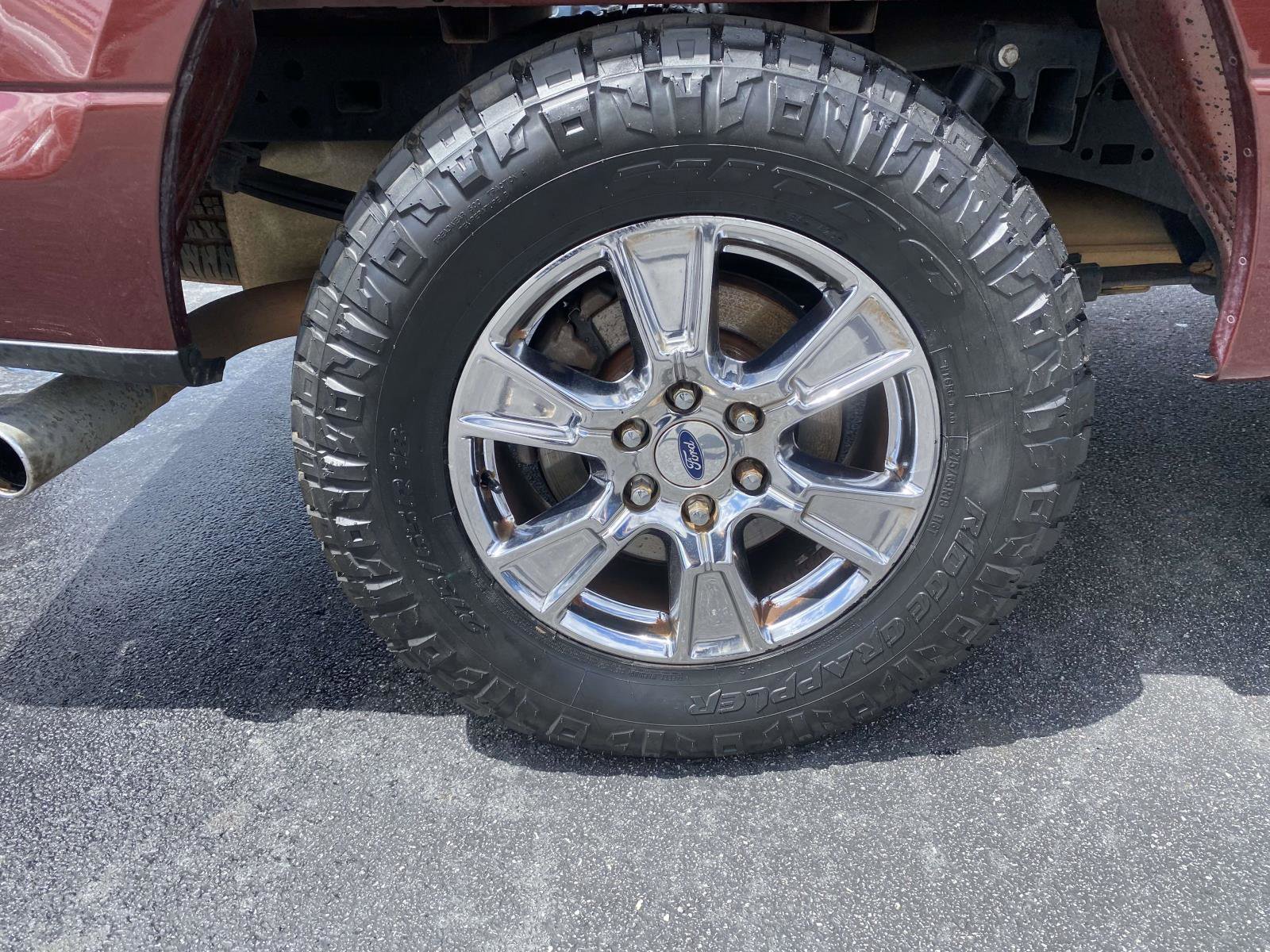 Used 2016 Ford F150 XLT w/ Equipment Group 301A Mid AWD/4WD image 9