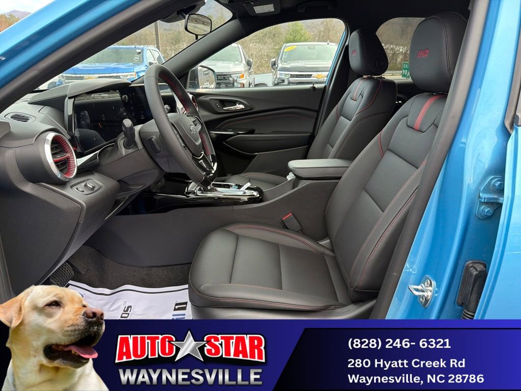 New 2025 Chevrolet Trax RS w/ Driver Confidence Package image 9