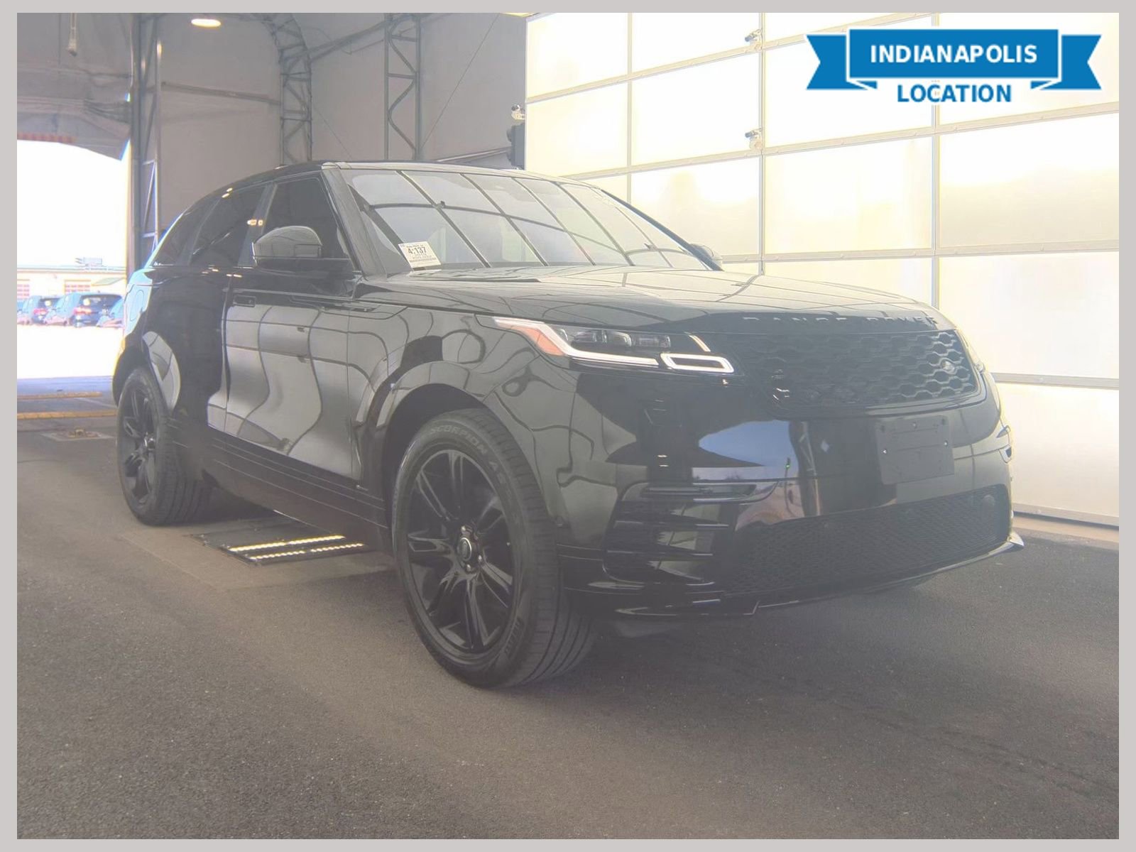 Used 2019 Land Rover Range Rover Velar R-Dynamic SE AWD/4WD image 1