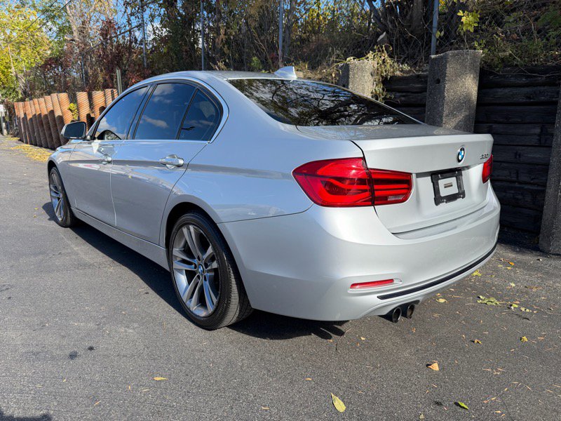 Used 2018 BMW 330i Sedan image 7