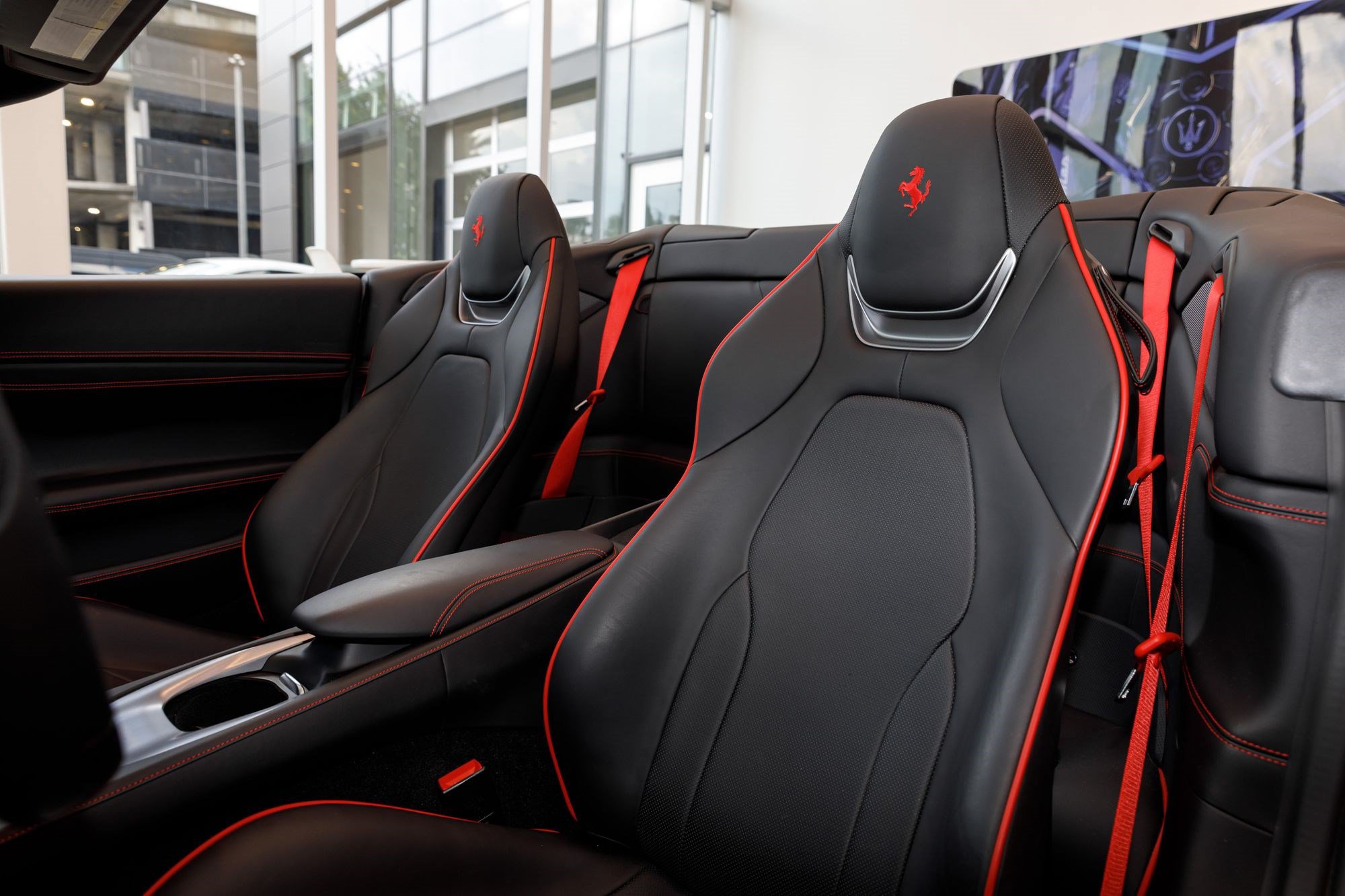 Used 2023 Ferrari Portofino M RWD image 10