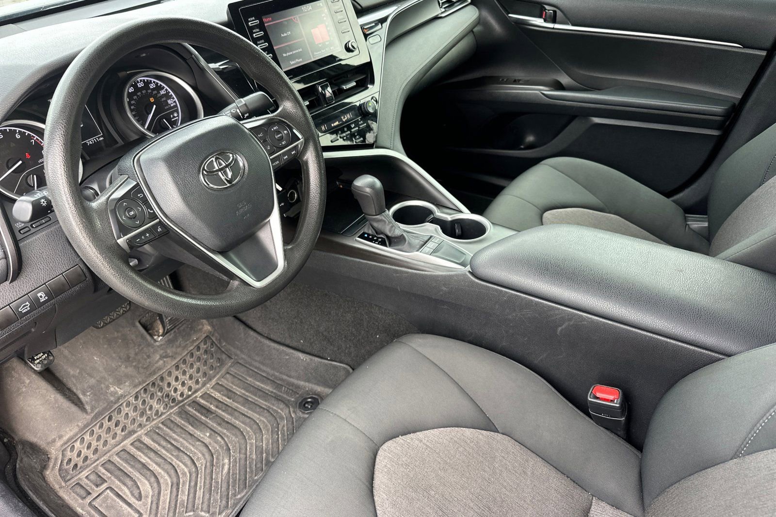 Used 2023 Toyota Camry LE image 10