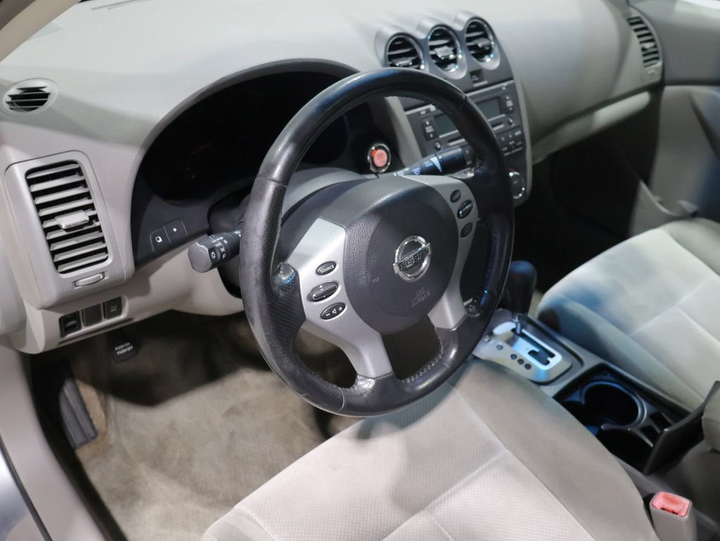 Used 2008 Nissan Altima 3.5 SE w/ Sport Pkg FWD image 25
