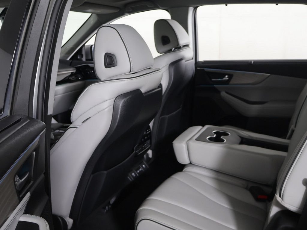 Used 2022 Acura MDX SH-AWD w/ Advance Package image 32