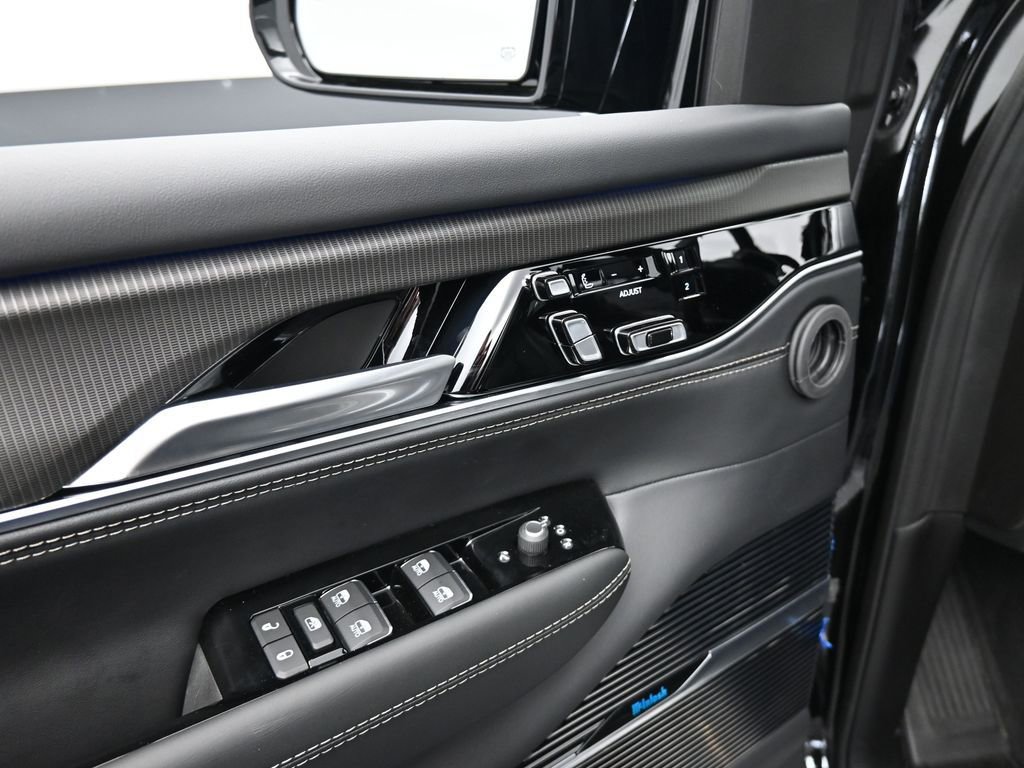 Used 2024 Jeep Grand Wagoneer L Series II w/ Quick Order Packagew 28T image 35