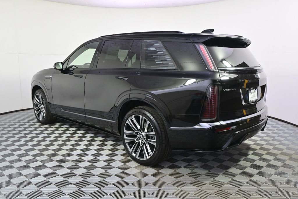 Certified 2026 Cadillac Vistiq Platinum w/ LPO, Floor Liner Package AWD/4WD image 3