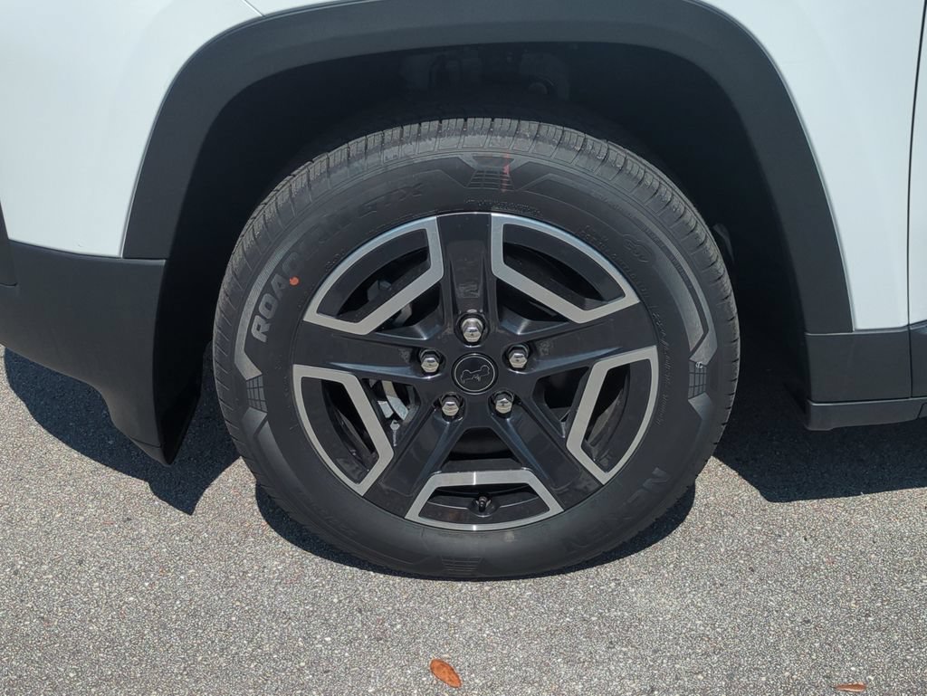New 2026 Jeep Cherokee Laredo AWD/4WD image 11