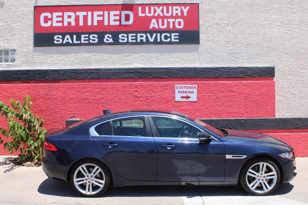 Used 2018 Jaguar XE Prestige AWD/4WD image 1