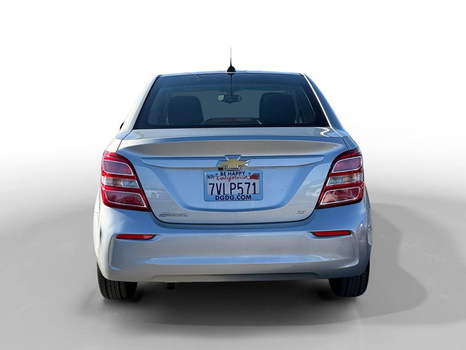 Used 2017 Chevrolet Sonic LT image 4