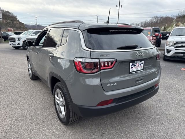 Used 2024 Jeep Compass Latitude image 5