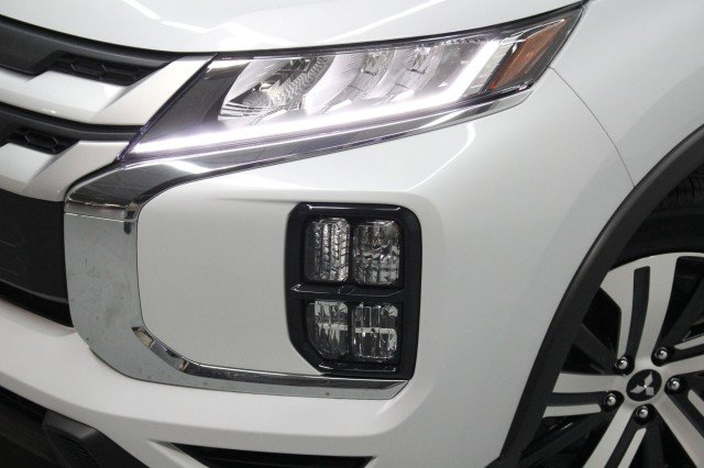 New 2026 Mitsubishi Outlander Sport ES image 2