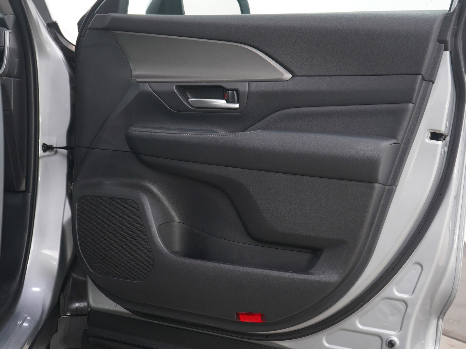 Used 2025 Toyota Grand Highlander AWD image 12