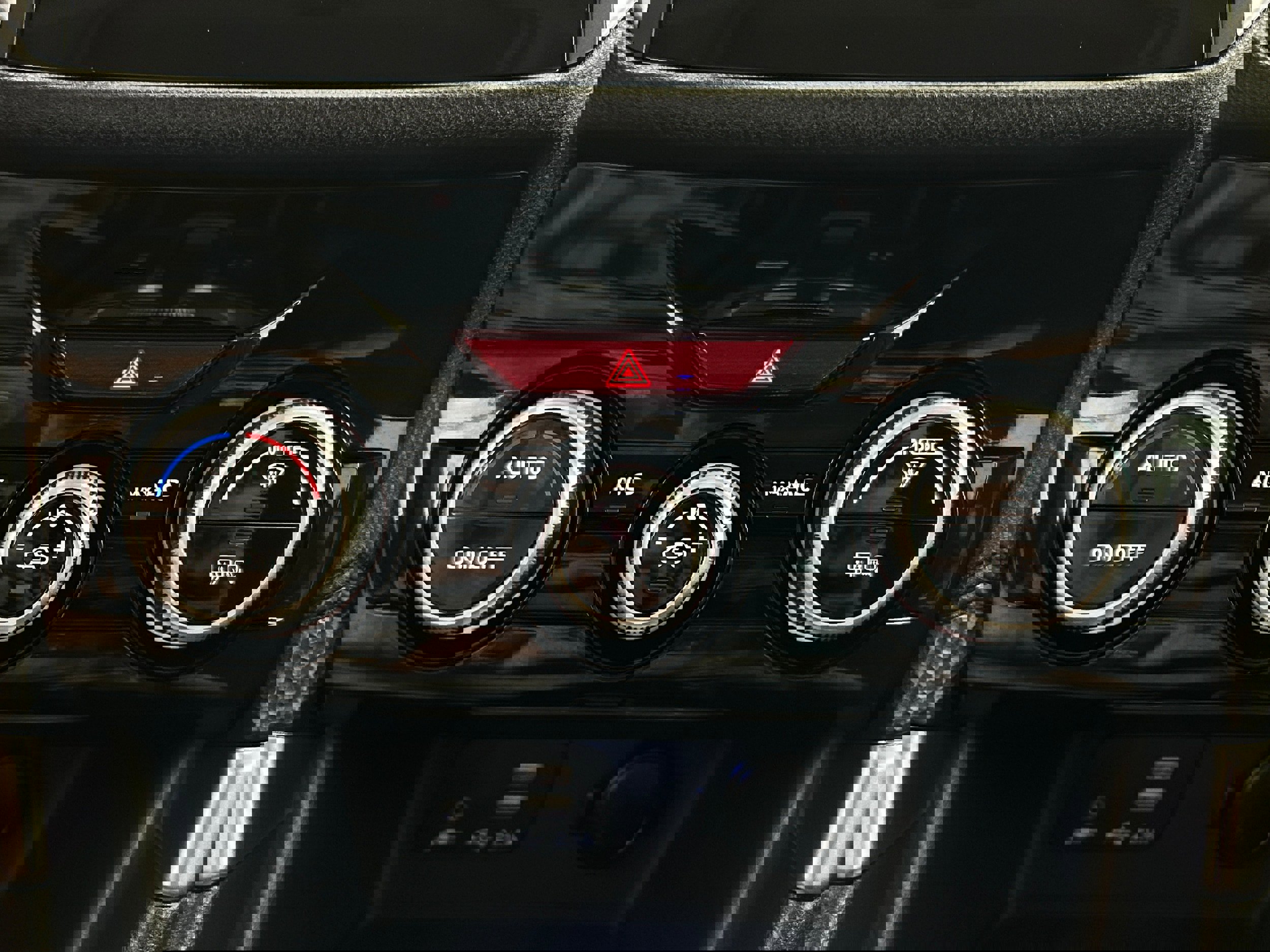 Used 2023 Subaru Forester Premium image 9