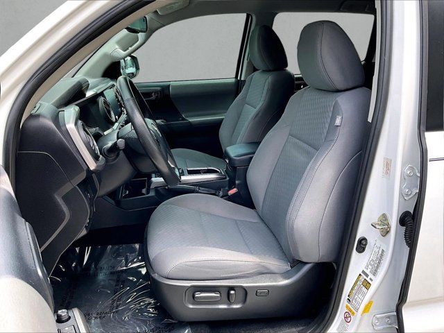 Used 2020 Toyota Tacoma SR5 RWD image 27