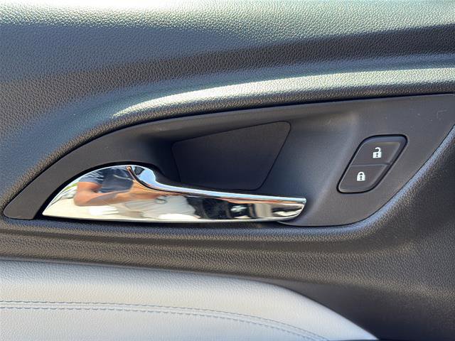 New 2026 Chevrolet Trax LT FWD image 28