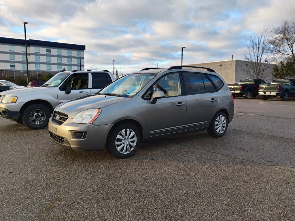 Used 2009 Kia Rondo LX