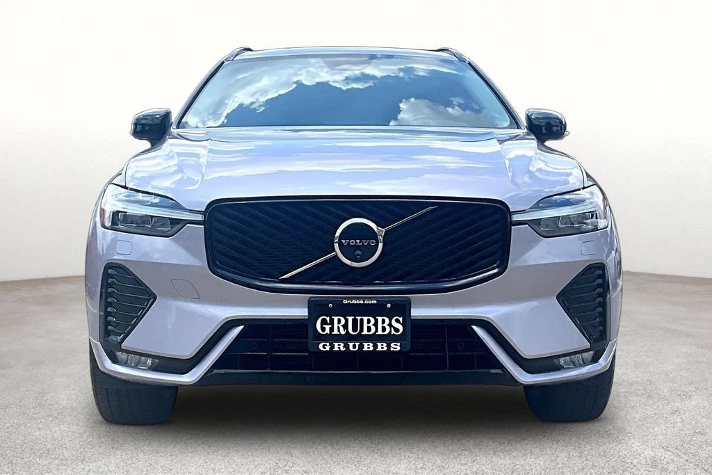 Certified 2026 Volvo XC60 B5 Plus AWD/4WD image 4