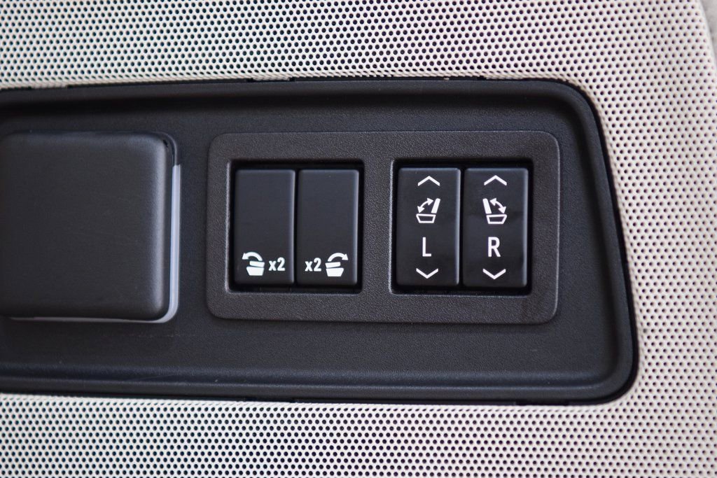 Used 2023 Cadillac Escalade Premium Luxury Platinum image 24