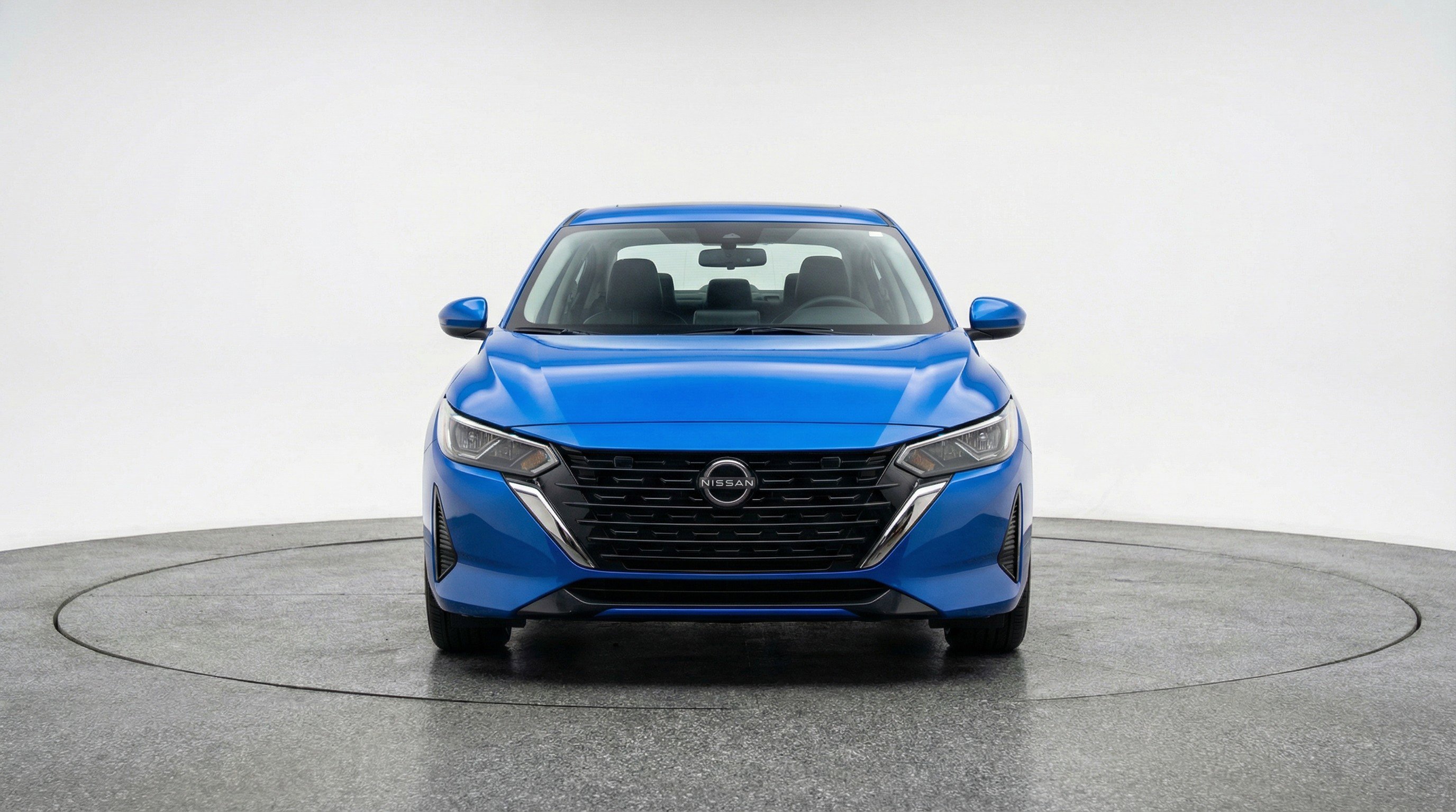 Used 2025 Nissan Sentra SV image 2