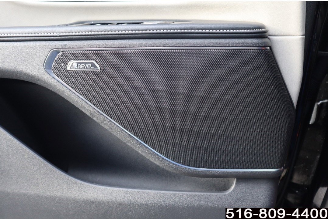 Used 2025 Lincoln Nautilus Reserve image 22