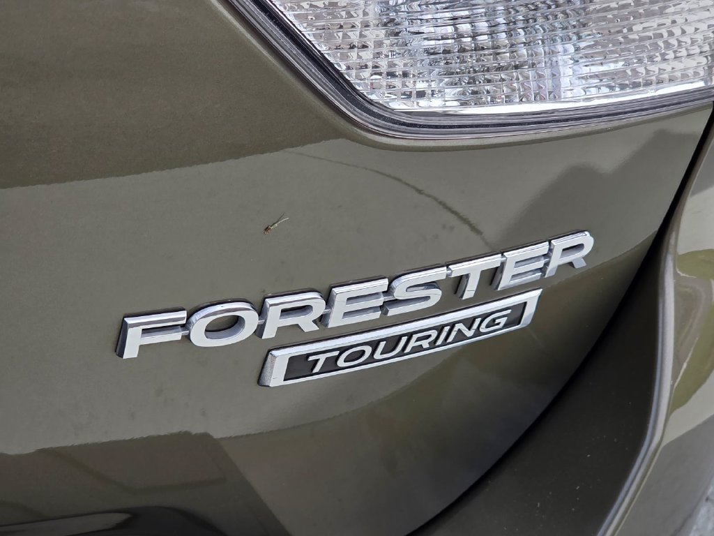 Used 2024 Subaru Forester Touring AWD/4WD image 32