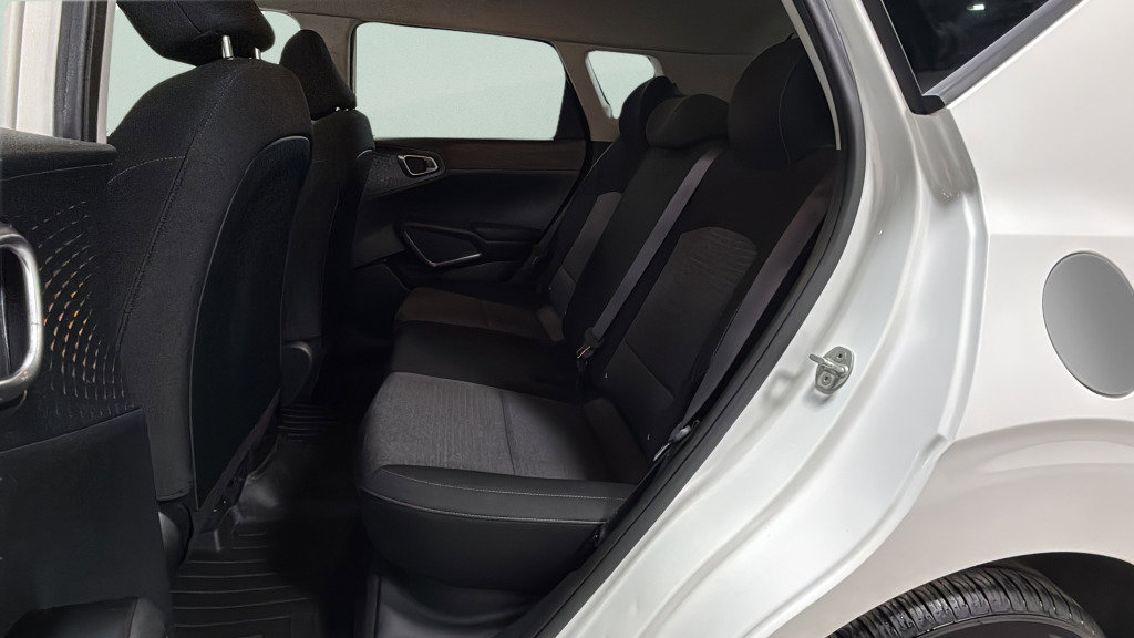 Used 2021 Kia Soul S image 28