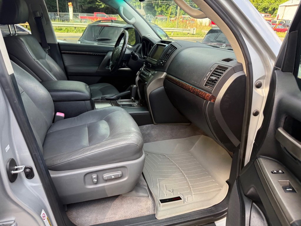 Used 2009 Toyota Land Cruiser image 57