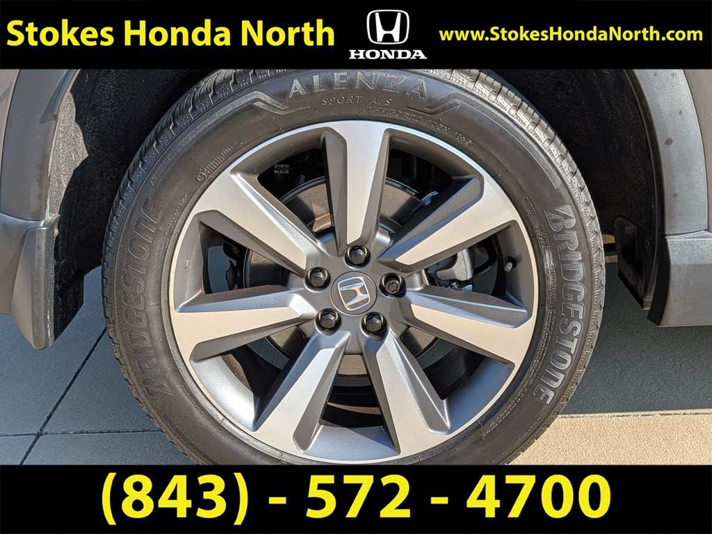 Used 2025 Honda Pilot Elite image 11