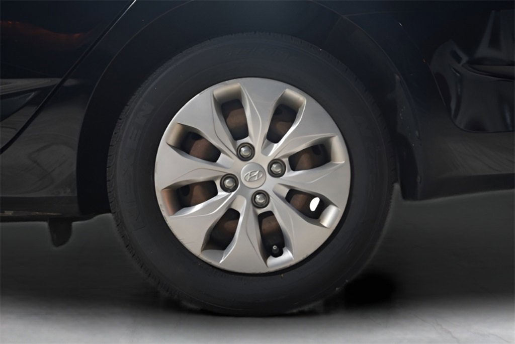 Used 2017 Hyundai Accent SE image 10