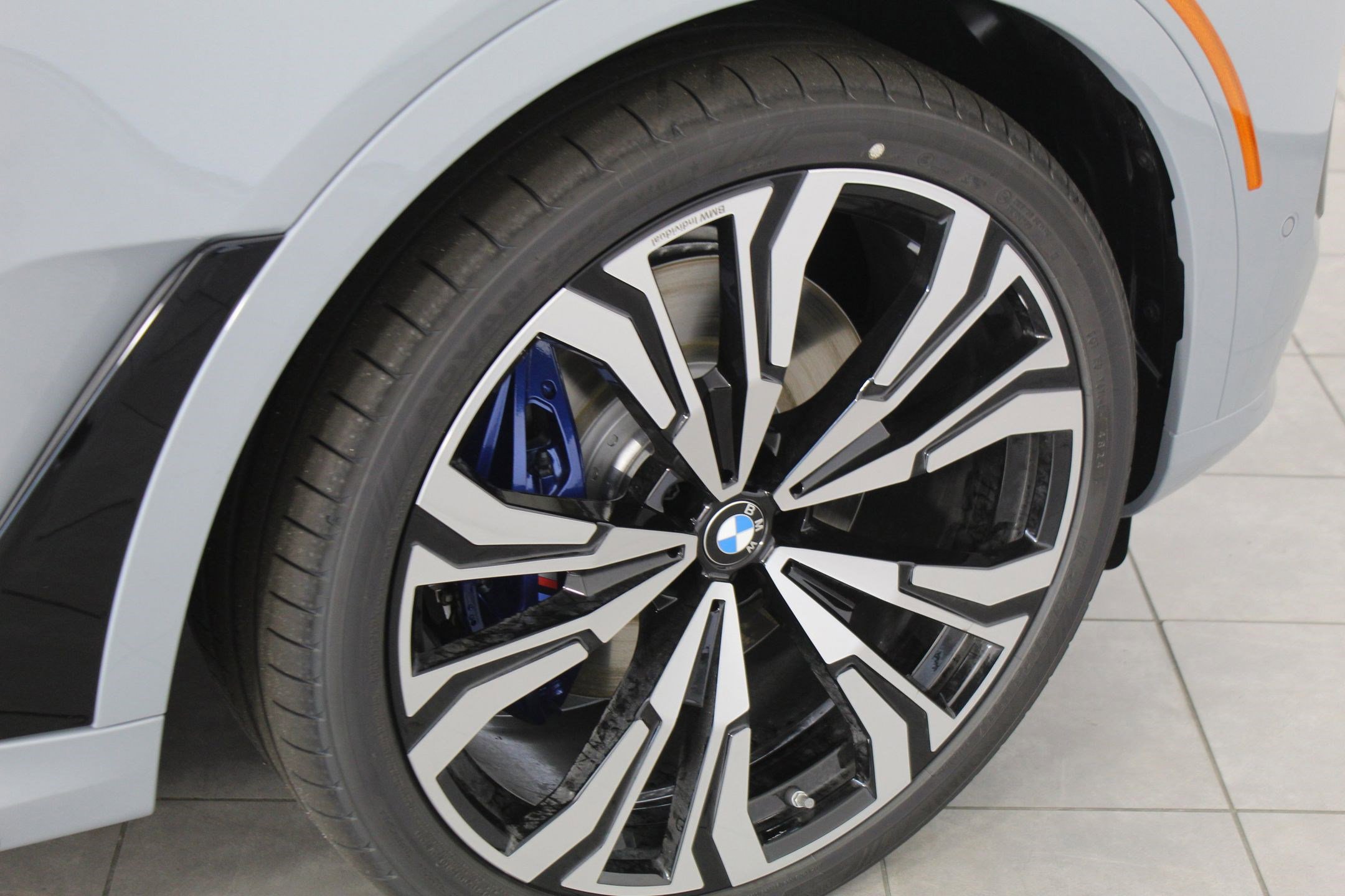 New 2026 BMW X7 M60i image 21