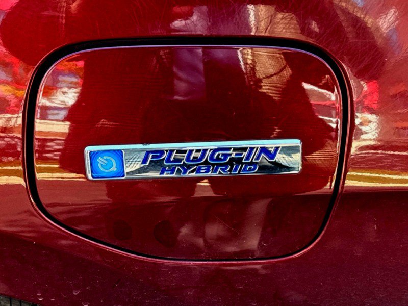 Used 2018 Honda Clarity Touring image 2