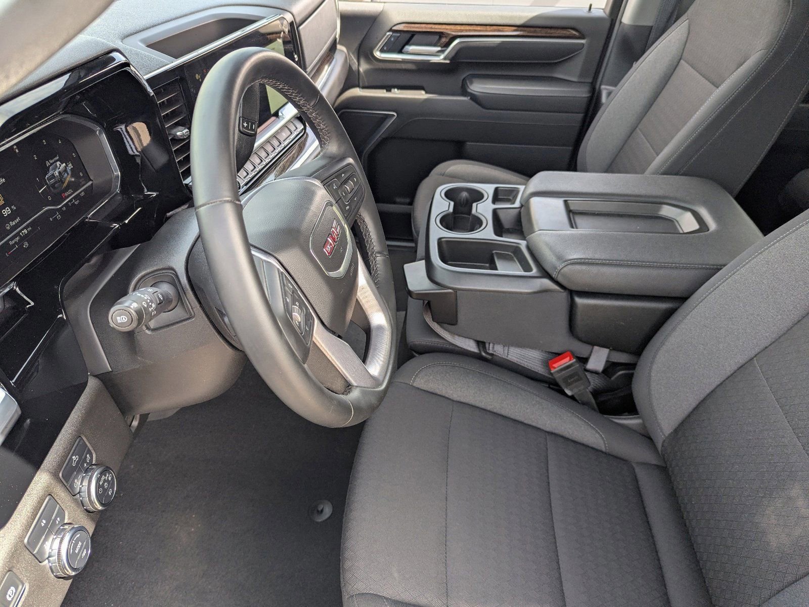 Used 2025 GMC Sierra 2500 SLE image 23