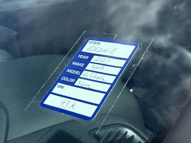 Used 2023 Toyota Highlander LE image 10