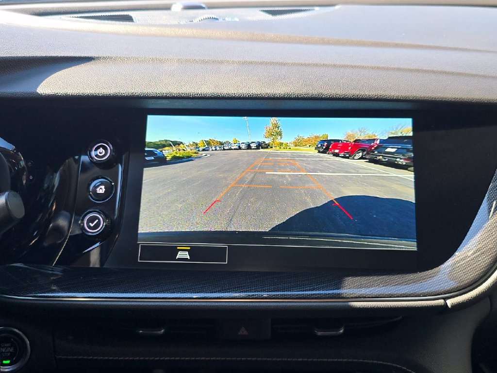 Certified 2022 Buick Envision Preferred FWD image 16