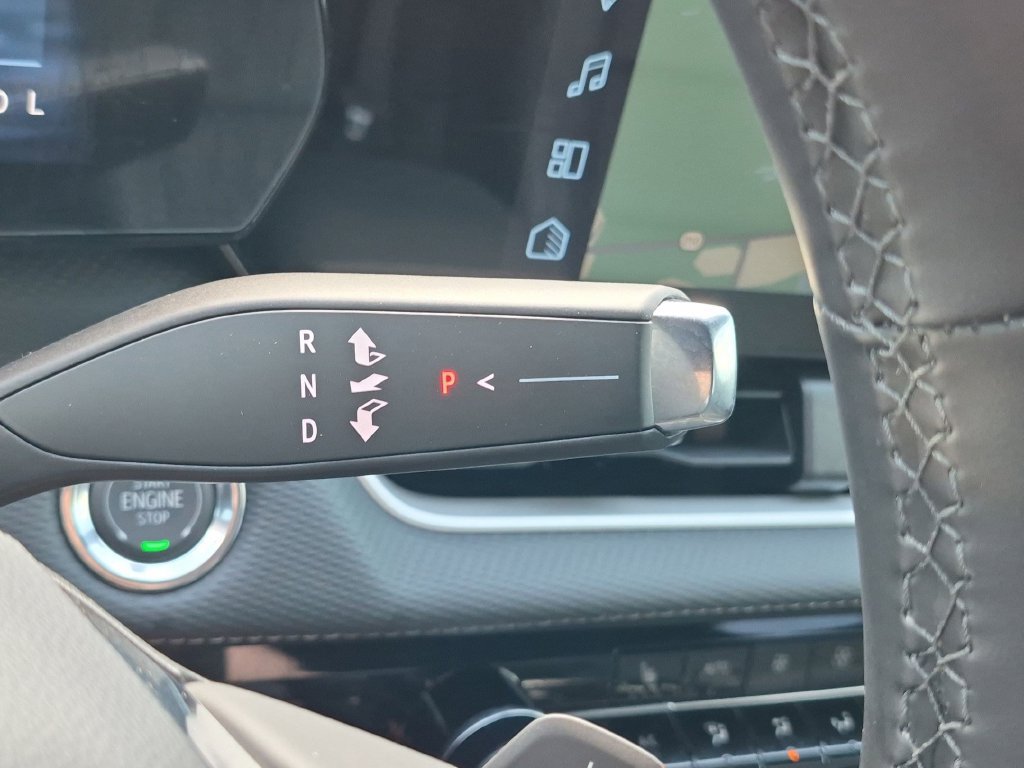 New 2027 Chevrolet Equinox LT w/ Convenience Package II FWD image 28